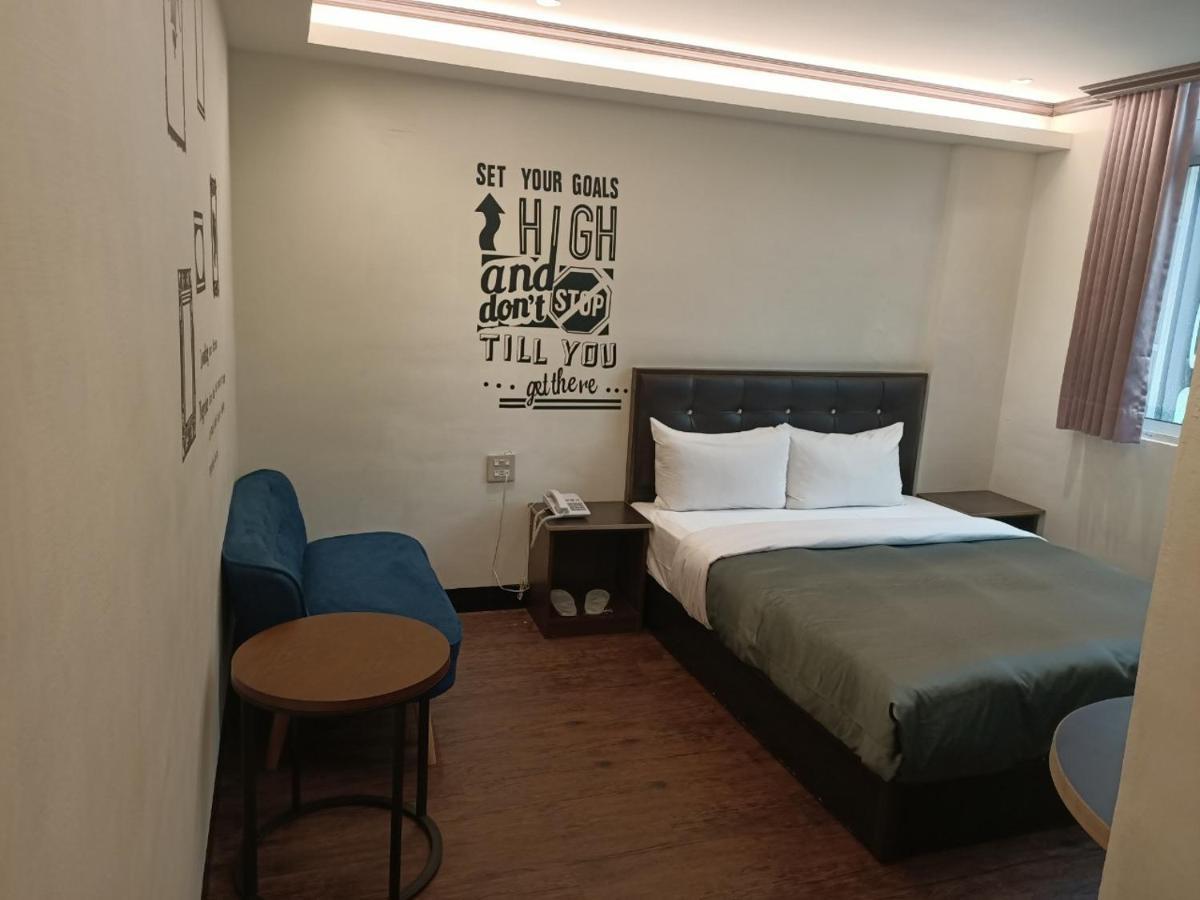 Holiday Business Hotel T'ai-tung Eksteriør bilde